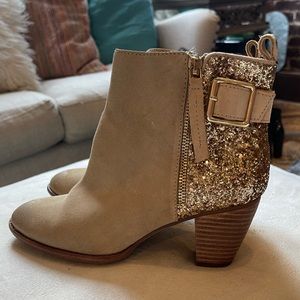 Gianni Bini Beige Gold Sparkle Heeled Ankle Boots